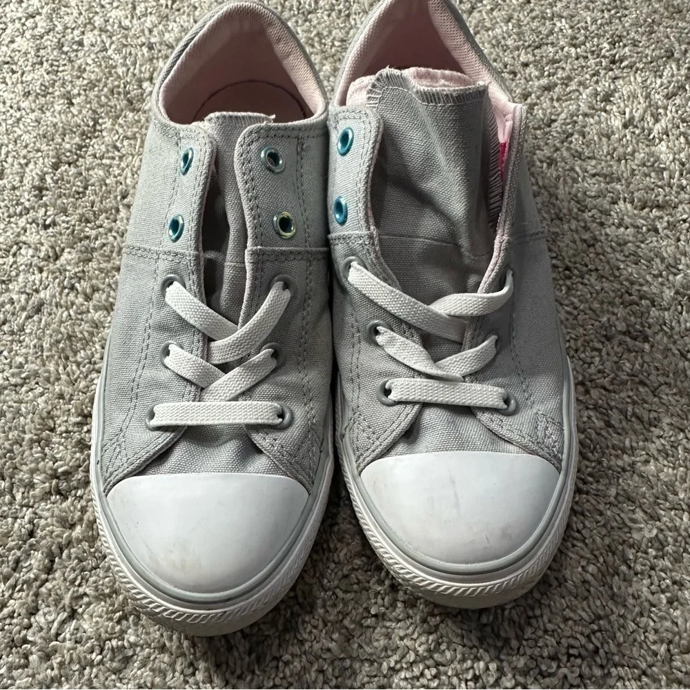 Converse Chuck Taylor All Star Maddie girls sneakers sz 3 gray pink streetwear